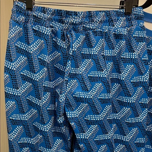 Size Large Women’s Set Blue Geometric Patterned Tracksuit - Picture 10 of 10